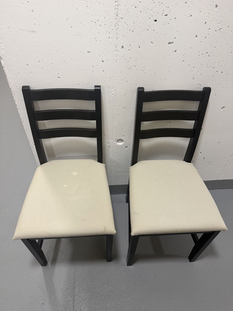 Ikea Stühle: Ikea Stühle – Gebraucht aus Rickenbach SZ von Bumblebee_3103