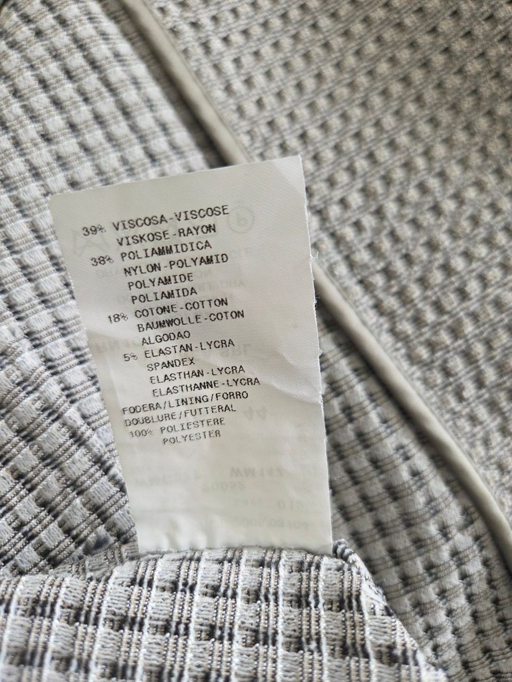 Armani Giacche: Blazer von ARMANI – Usato da Oberrieden venduto da Smart570 6