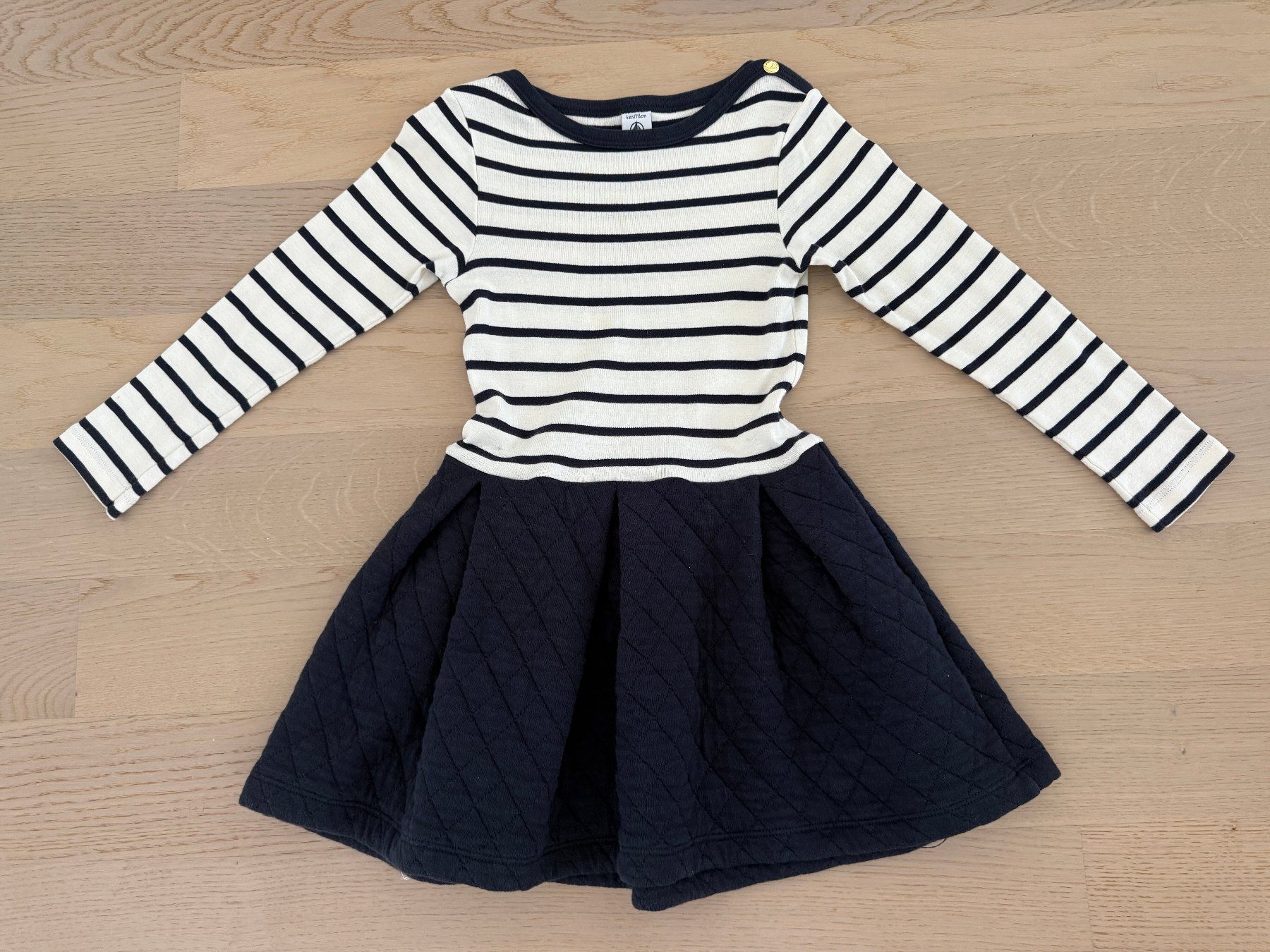 Petit Bateau Kleider & Röcke: Petit Bateau Mädchenkleid Gr. 6ans/116cm, Topp – Gebraucht aus Oberglatt ZH von COiNCiDENT 1