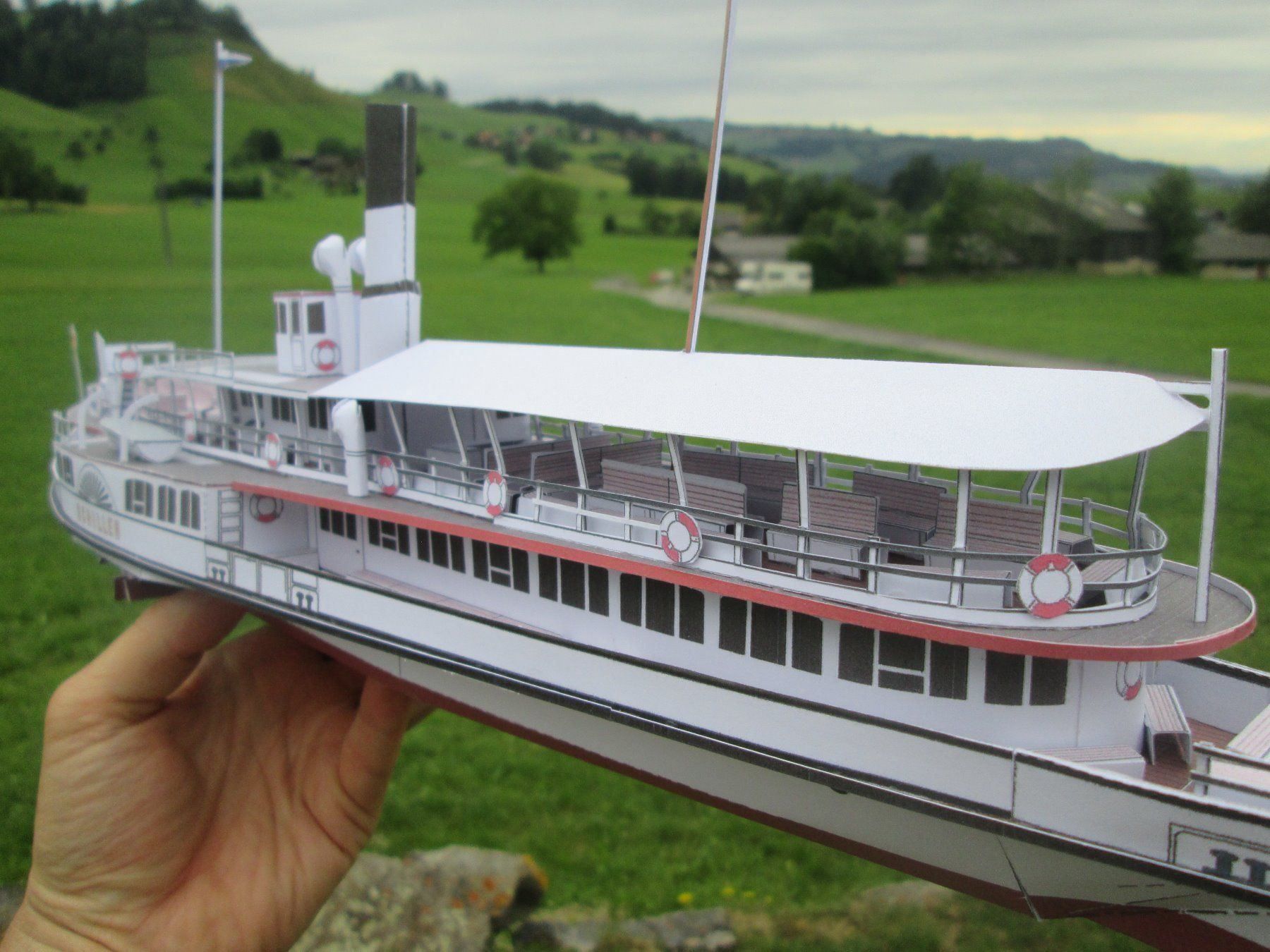Kit di modellismo & Modellini statici: Dampfschiff Schiller Modellbogen 1:100 – Nuovo e nell'imballaggio originale da Sempach venduto da Pilatus20 6