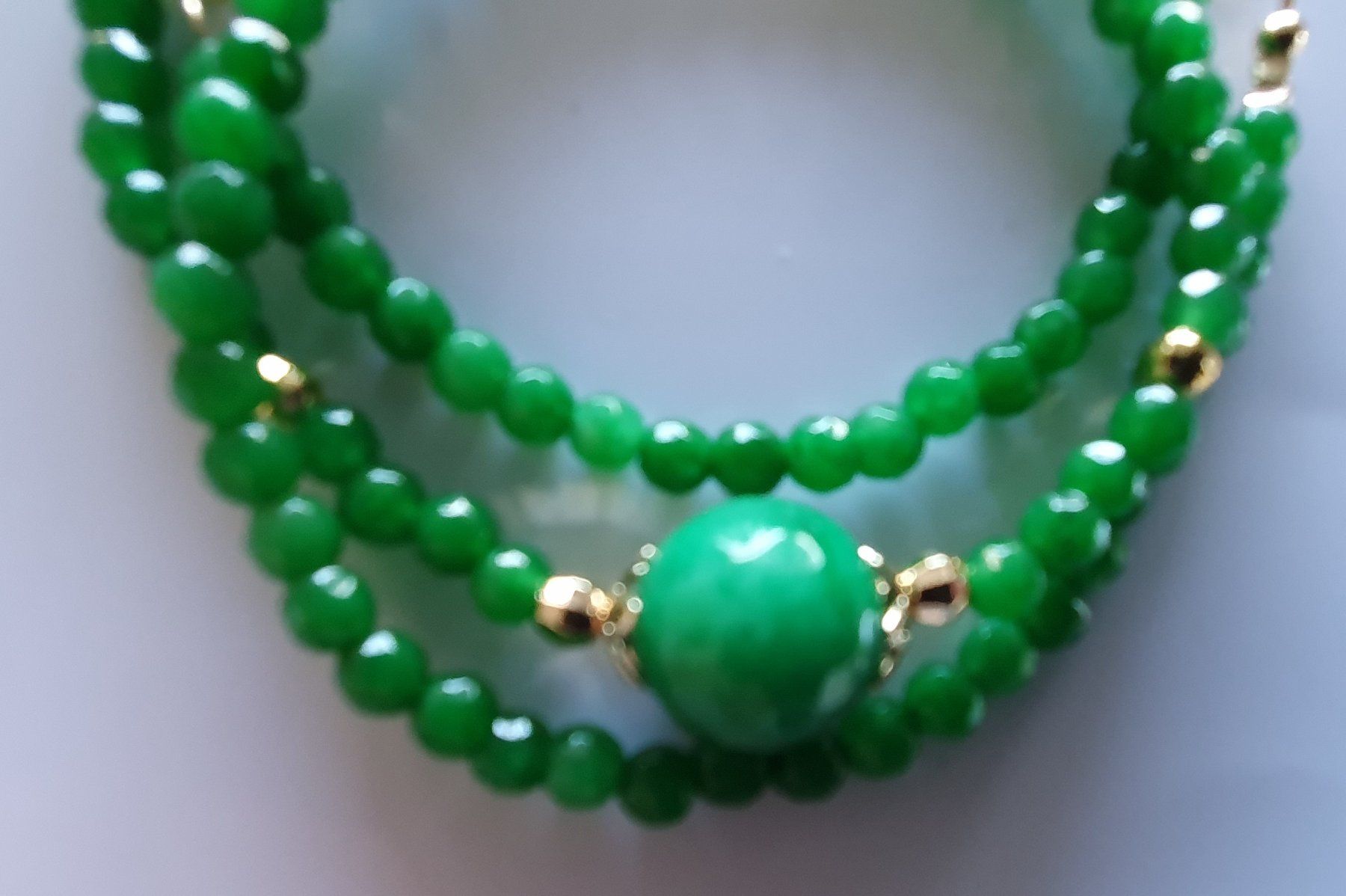 Catenine: Smaragdgrüne Jade Kette 2 – Nuovo e nell'imballaggio originale da Luzern venduto da Cellina1 3