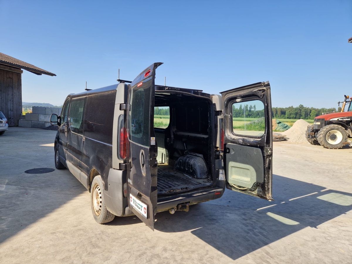 Opel Automobili: Opel Vivaro – Usato da Zauggenried venduto da vwdomi88 5
