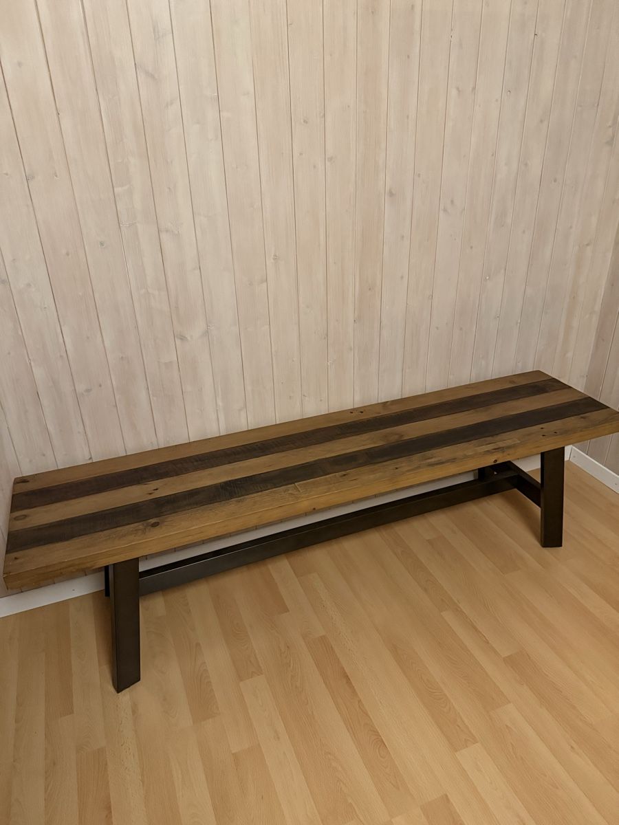 Panchine: Sitzbank Holz mit Metallgestell – Usato da Wädenswil venduto da Lea_r 2