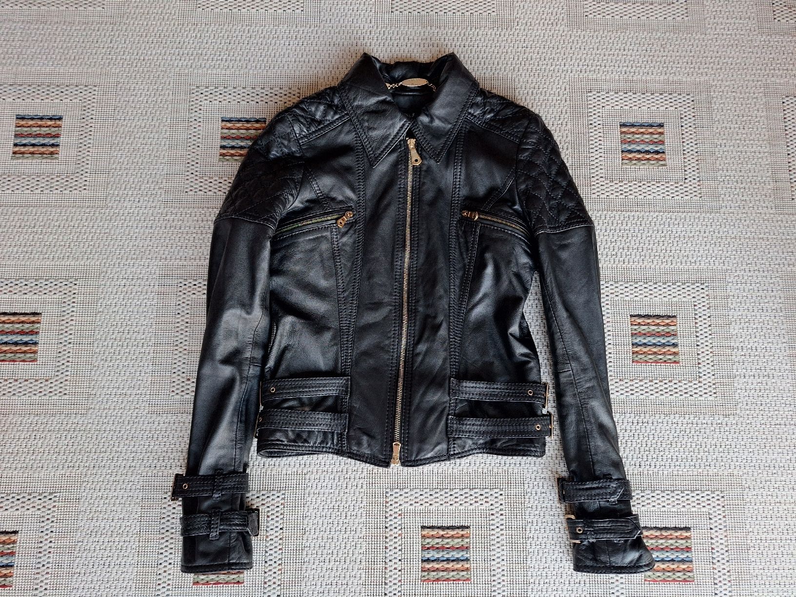 Guess Vestes: Guess LammlederJacket - Gr.40 – Neuf (Voir description) à Wilen (Sarnen) par afl_lc58