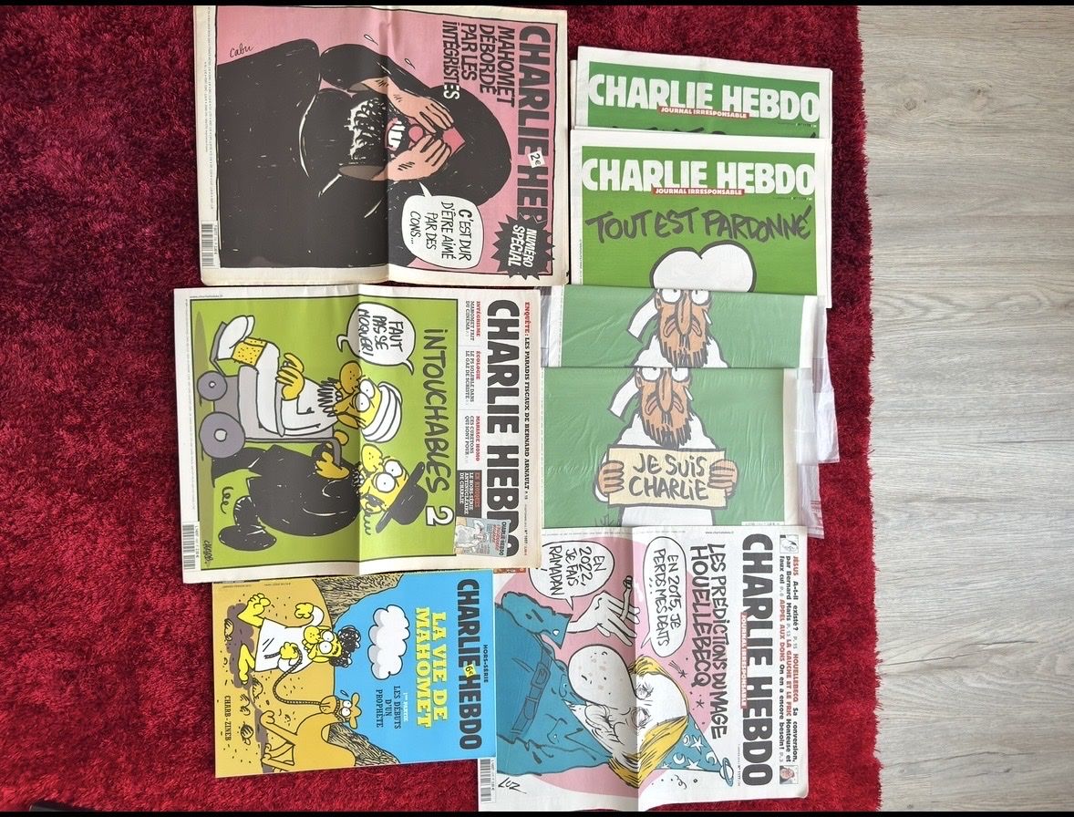 Zeitschriften & Magazine: Charlie Hebdo: Collection Exceptionnelle - Raretés! – Gebraucht aus Villars-sur-Glâne von Gott0809