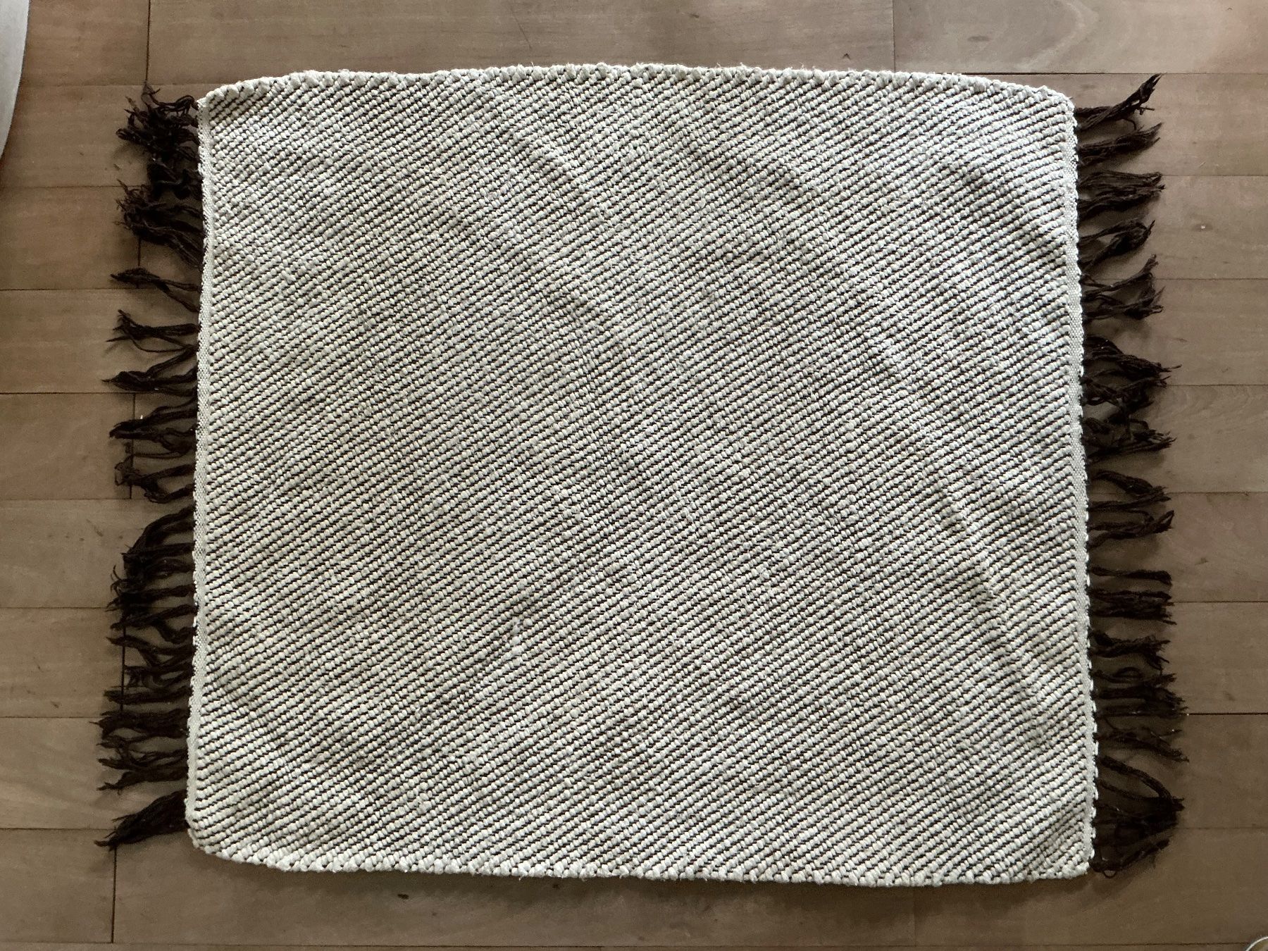 Tappeti: Rustikaler Baumwollteppich mit Fransen, Beige / Braun – Nuovo (secondo la descrizione) da Muttenz venduto da rob_sc8s