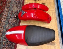 Triumph Thruxton 900 Ersatzteile