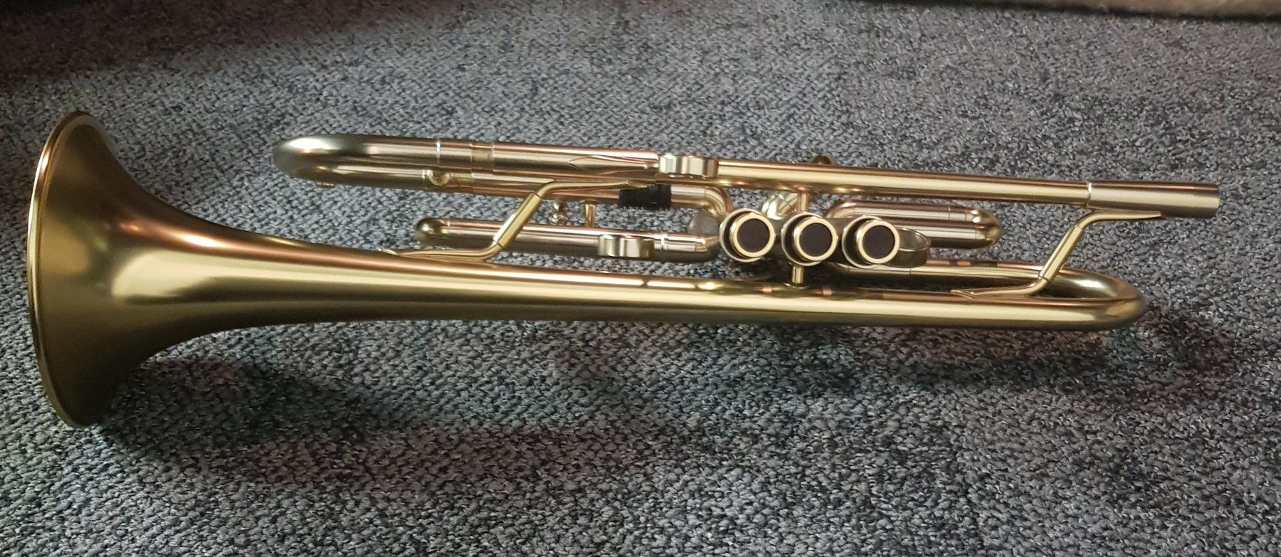 Musikinstrumente: TROMPETE ADAMS A4LT – Gebraucht aus Tuggen von This12