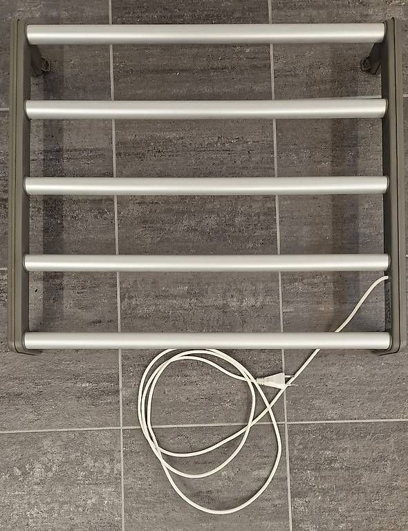 Heizgeräte: Handtuchradiator elektrisch – Gebraucht aus Wohlen AG von orzo59 1