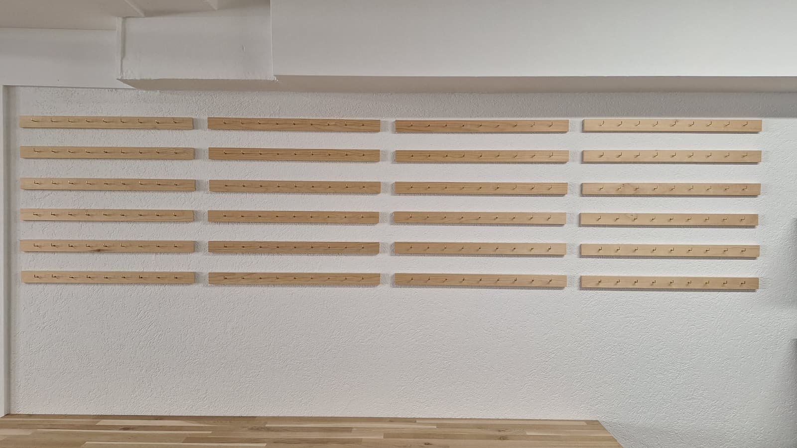 Portachiavi: Planches avec crochets pour bijoux, clés.. – Usato da Neuchâtel venduto da laureen-h 2