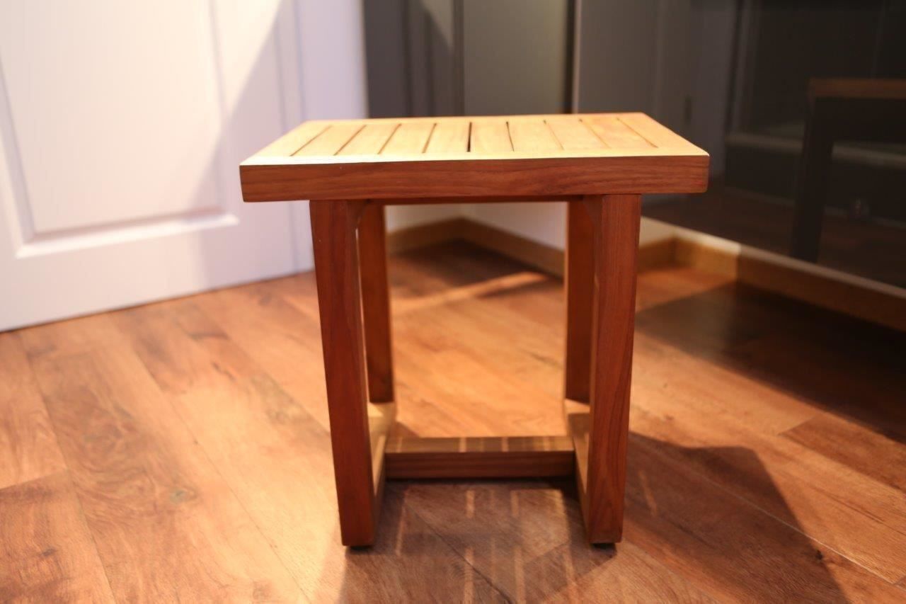 Sgabelli: Badezimmer Hocker Teaktisch 46x33x47cm – Nuovo e nell'imballaggio originale da Wallenwil venduto da toesstal-vertrieb 2