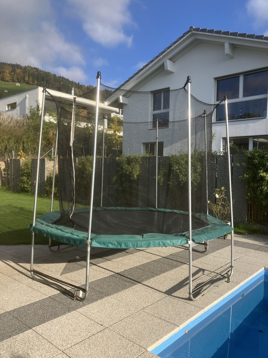 Decathlon Trampolini: Trampolin outdoor – Usato da Uetliburg SG venduto da CaroleundMike 5