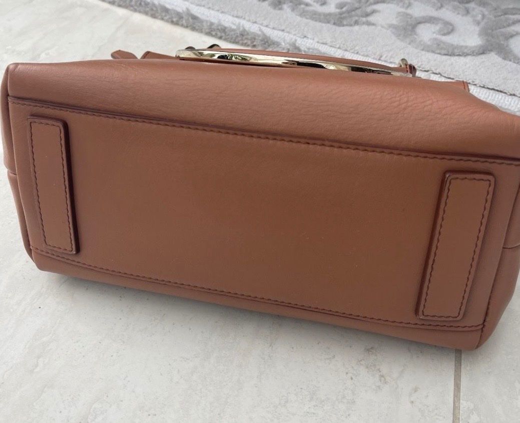 Max Mara Taschen für Damen: Max Mara Tasche – Gebraucht aus Ascona von Buisy81 1