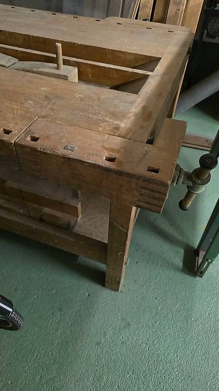 Banchi da lavoro: Hobelbank – Usato da Brunnen venduto da Ksschuler 1