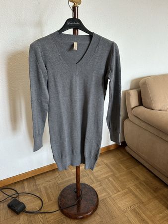Maglia maniche lunghe grigio, misto lana e cachemire. Taglia