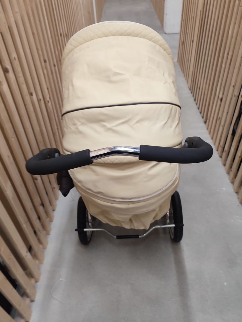 Emmaljunga Carrozzine: Emmaljunga Kinderwagen in Beige – Usato da Bülach venduto da uem_nx8q 2