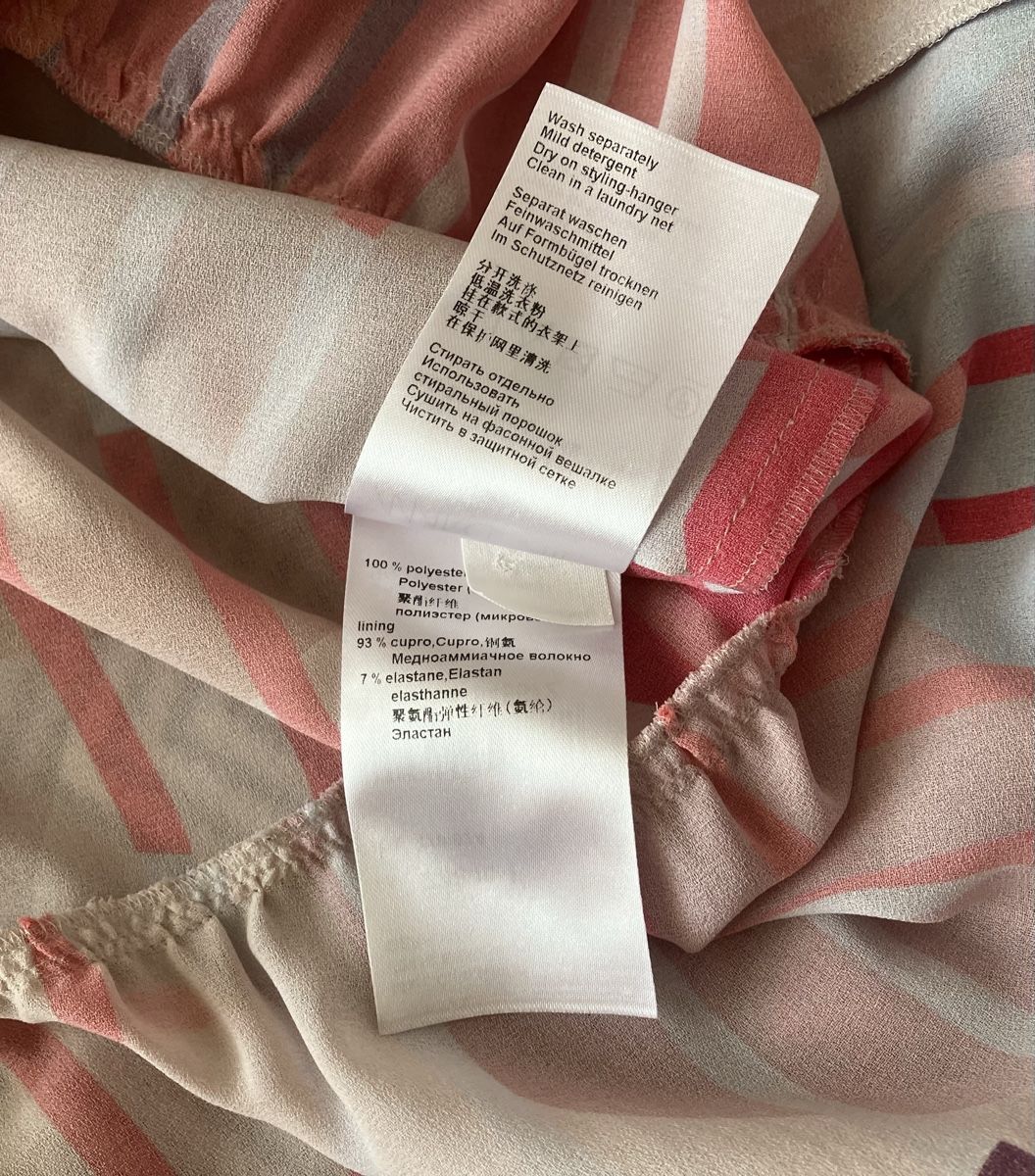 Marc Cain Robes: Marc Cain schönes Kleid N4/ 40 – D'occasion à Weiningen ZH par moon-55 7