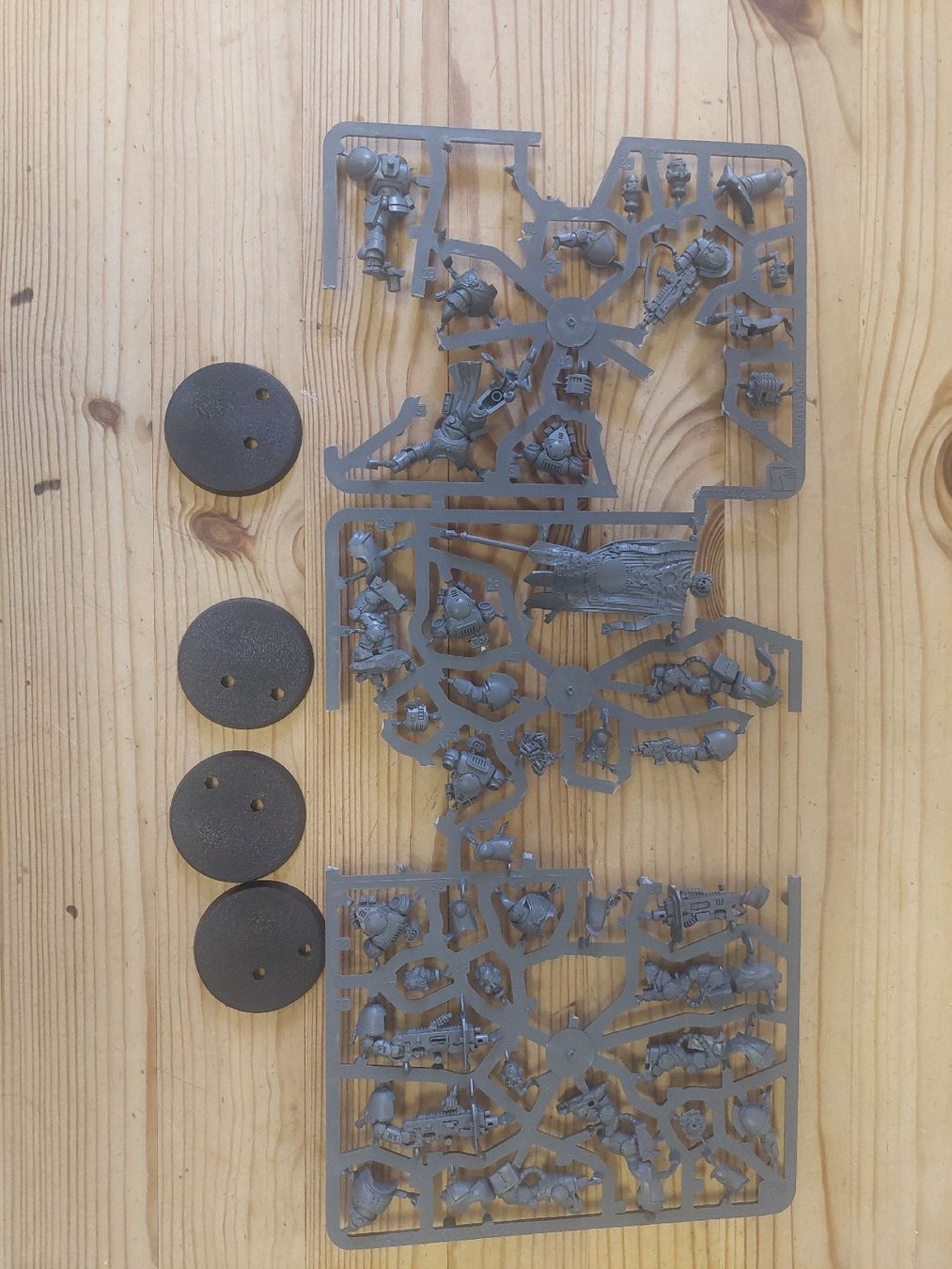 Kit di modellismo & Modellini statici: Warhammer 40.000 Armageddon Eradicators w/ Bolters + Ancient – Nuovo (secondo la descrizione) da Zürich venduto da kitkis 3