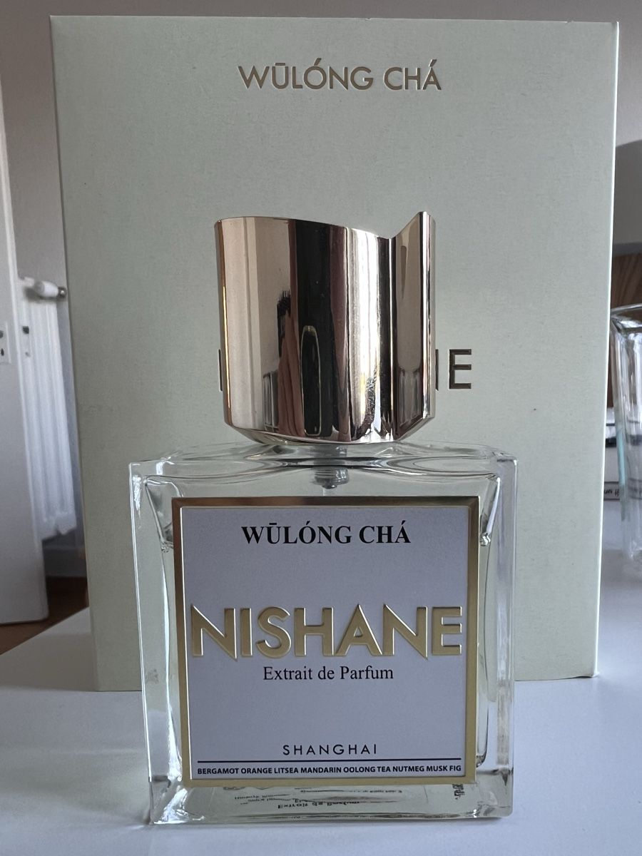 Nishane Profumi & Eau de Toilette: Nishane Wulong Cha Extrait de Parfum, 50ml – Usato da Bern venduto da p.hugentobler