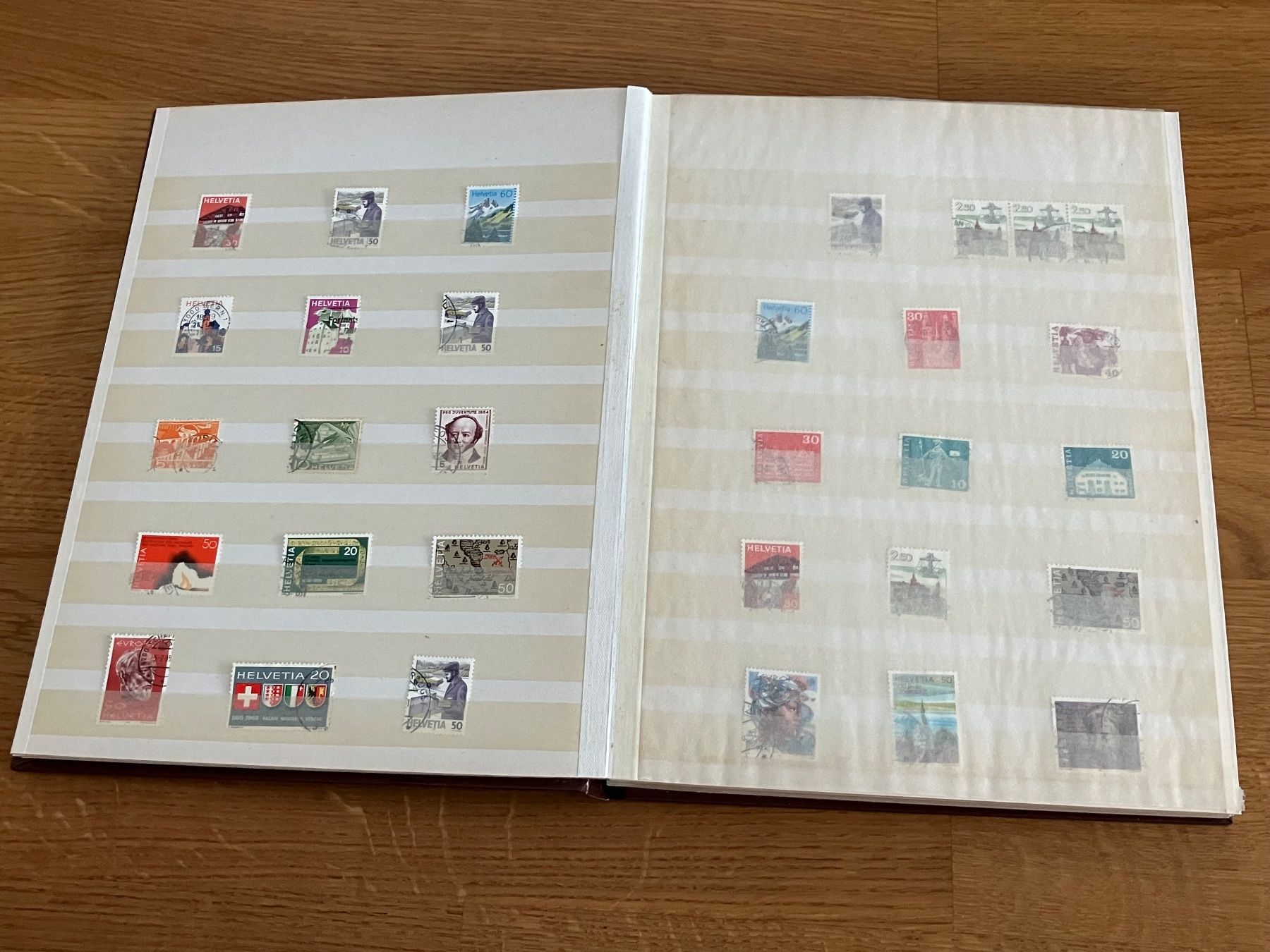Tutti i francobolli: Schweiz  album  32 seiten – Usato da Riehen venduto da vernizi 2