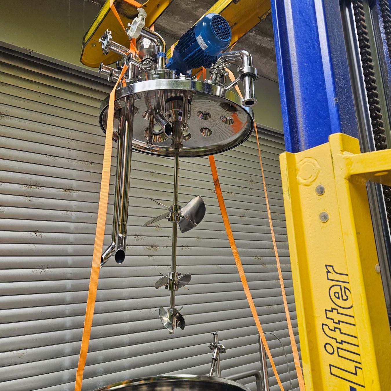 Accessori da laboratorio: AERNI Retentatbehälter WKL-686 cm-dsp – Usato da Niederdorf venduto da LeptonAG_Labor 4