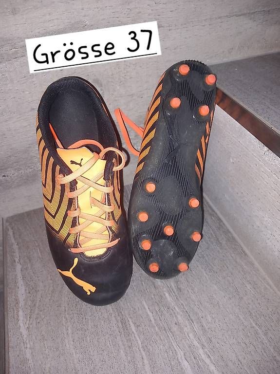 Herrenschuhe: Fussballschuhe – Gebraucht aus Disentis/Mustér von malbina83