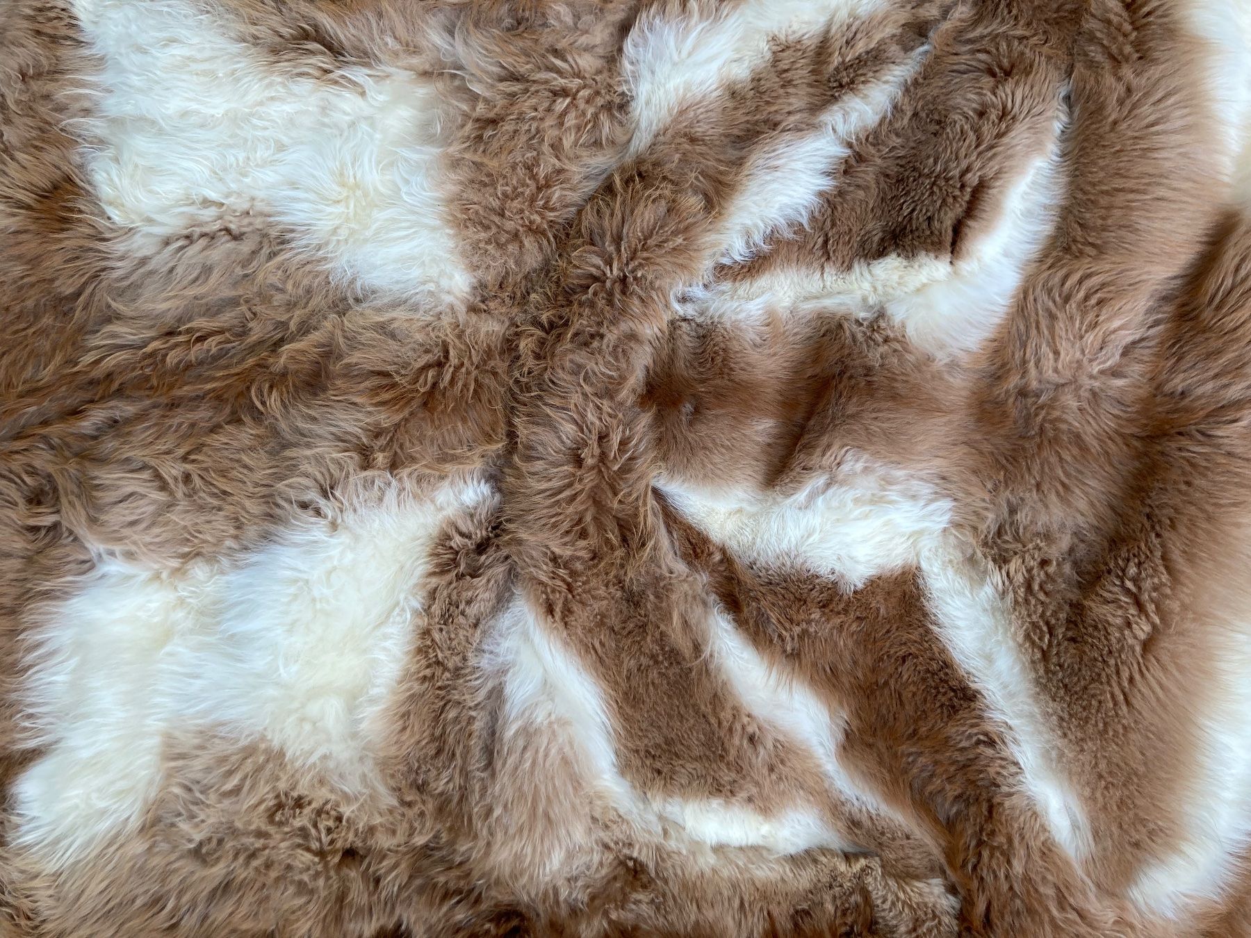 Coperte: Plaid en fourrure de guanaco – Usato da Neuchâtel venduto da new_pj7g 1