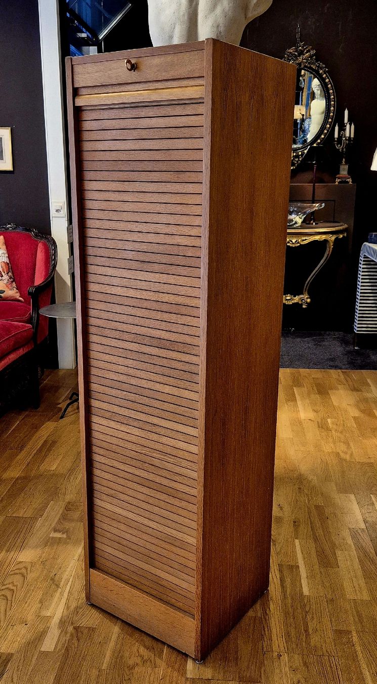 Armadi: Vintage Rollladen-Schrank – Usato da Basel venduto da Gaianed 9