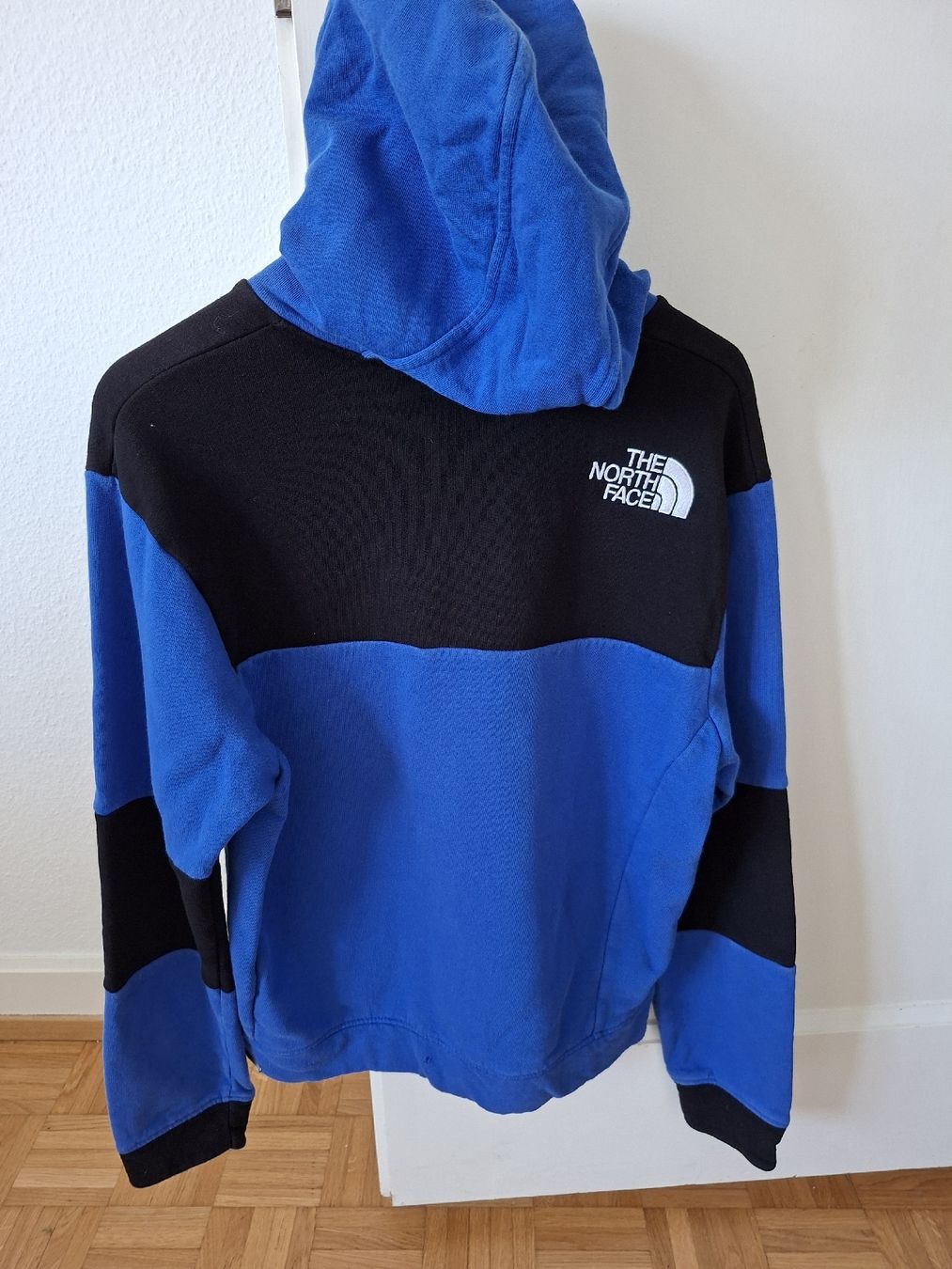 North Face Maglioni & Felpe: The North Face - Sweat à capuche bleu/noir - M – Usato da Renens VD venduto da ser_j2fn 1