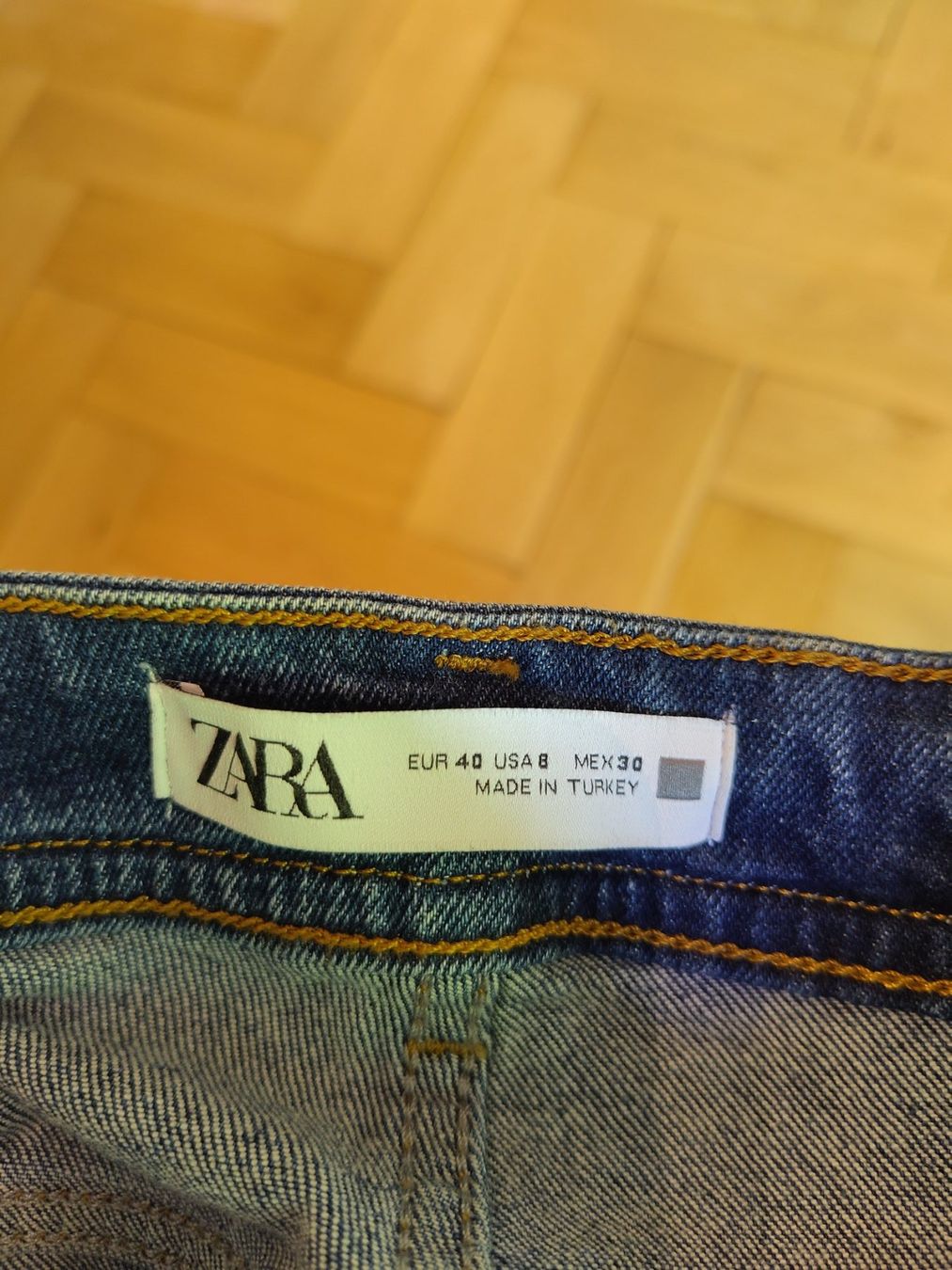 Zara Jeans: Jeans – Usato da Bern venduto da Linii 3