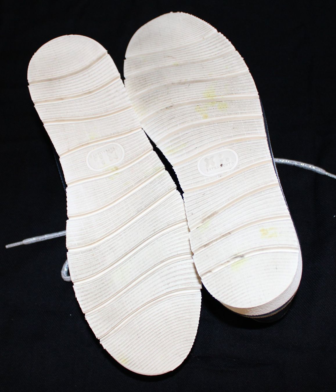 Damenschuhe: Sneaker *NICOLE* – Gebraucht aus Schaan von antikes_und_kurioses 5
