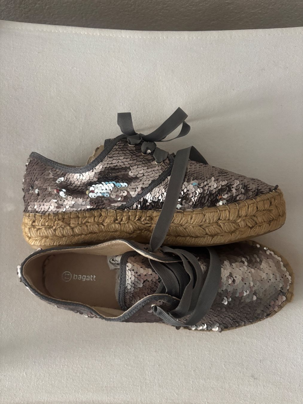 Scarpe da donna: Espadrilles à paillettes gris/rose – Nuovo e nell'imballaggio originale da Genève venduto da bea_f5qp