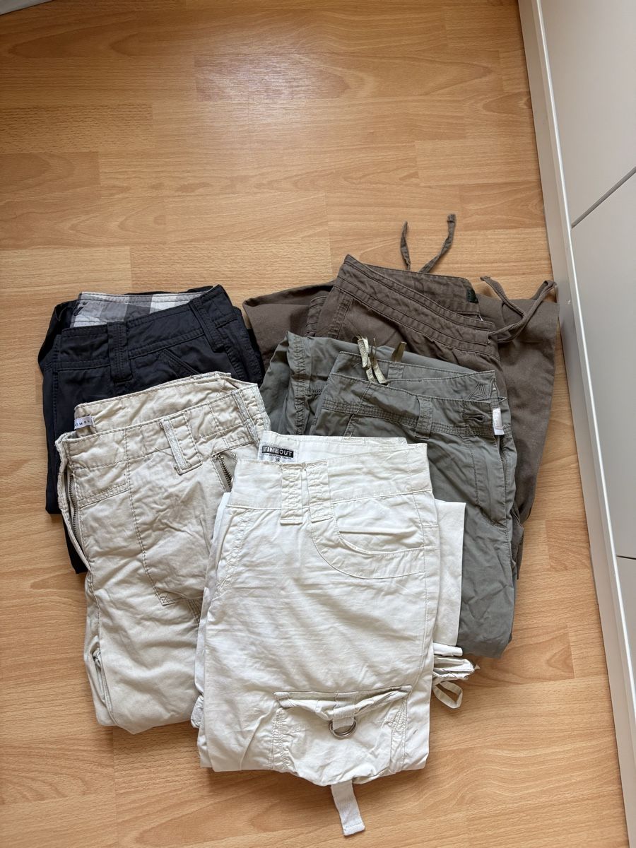 Lots de vêtements: 5 Hosen Kleiderpaket – D'occasion à Ermatingen par ric_2td5