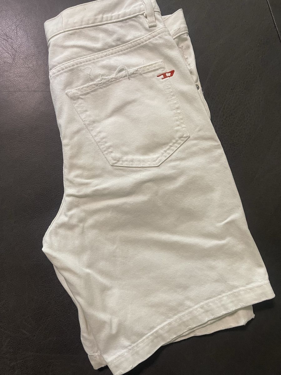 Diesel Jeans: Diesel Jeans Shorts 32 – D'occasion à Dübendorf par olh_rs5r