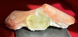 Mineralgruppe Stilbit mit Apophyllit 139g✨Sammlerstueck!