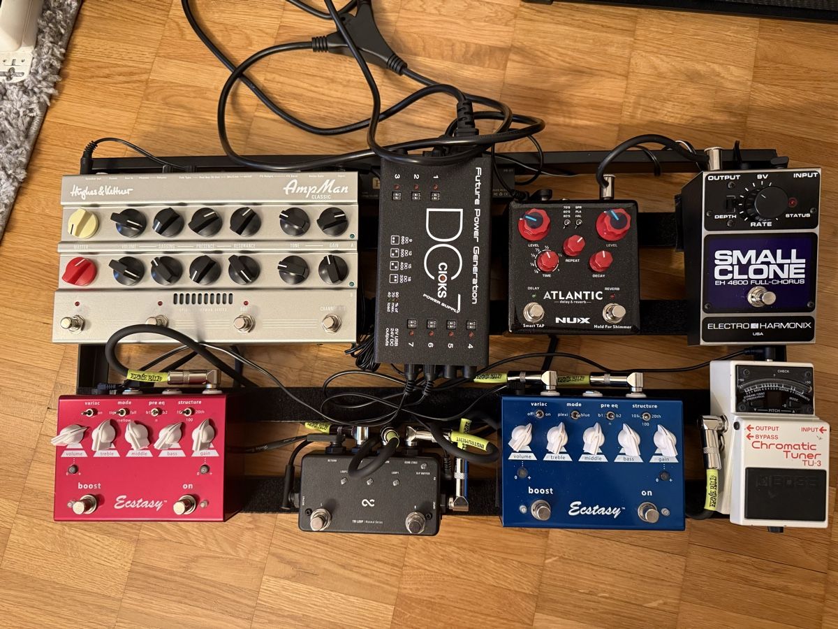 Musikinstrumente: Komplettes Pedalboard Rig – Gebraucht aus Watt von flavio_1996