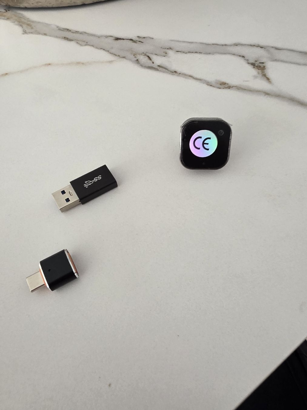 Laufwerke & Adapter: Wireless CarPlay Android Auto Adapter Neuwertig – Neu (gemäss Beschreibung) aus Herisau von dim_2cb8 2