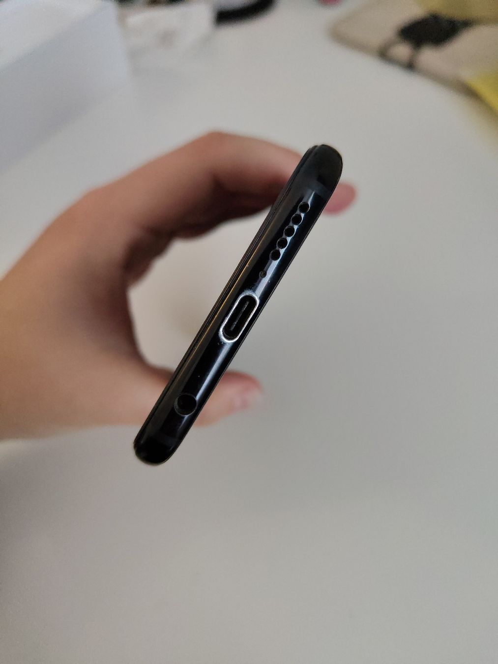 Honor Handys / Smartphones: Honor 10 64GB mit Google Play inkl. Hülle – Gebraucht aus Schüpfheim von ele_sk2m 5