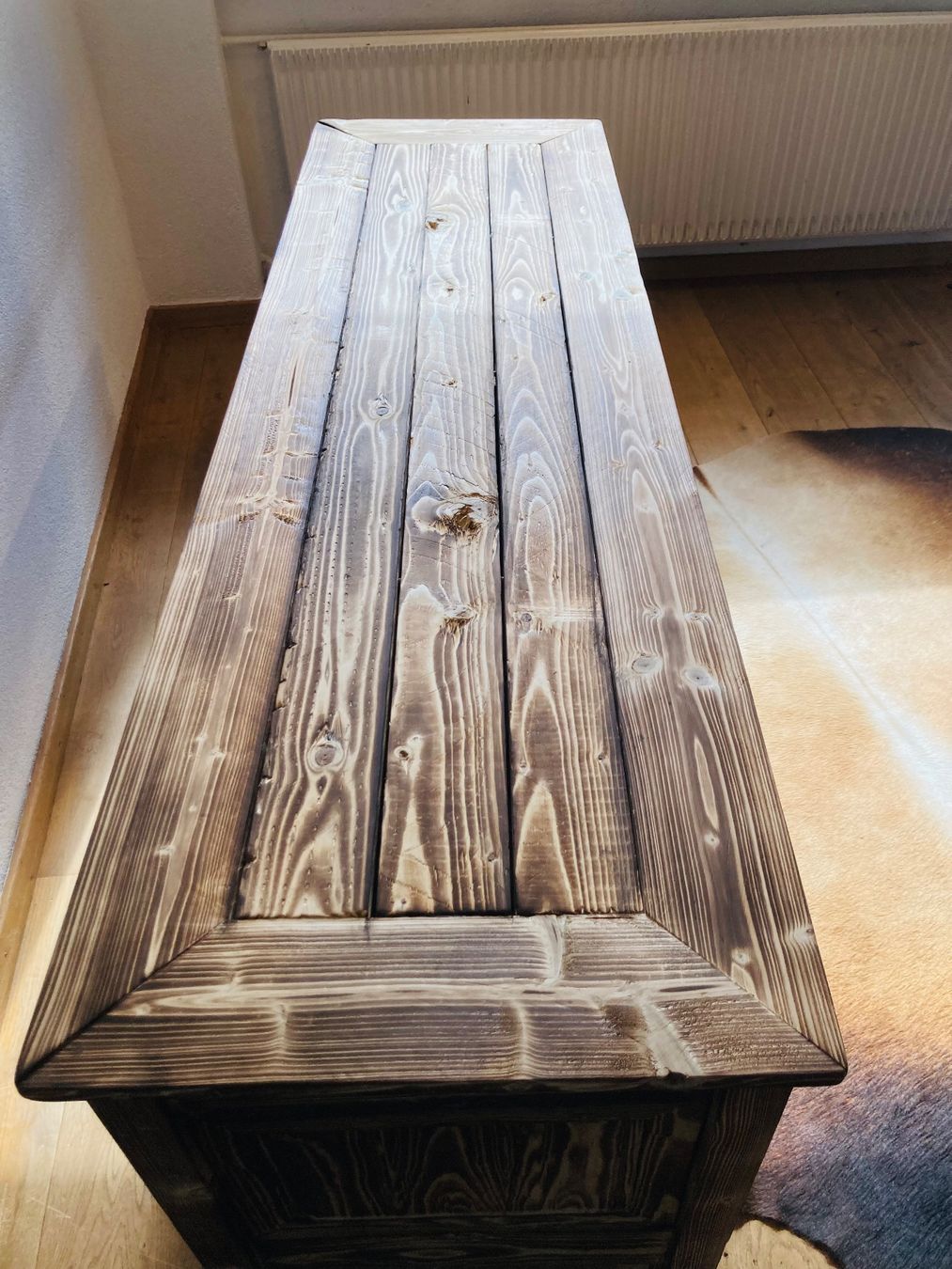 Cassettiere: Schönes Sideboard aus Fichte geflammt – Nuovo (secondo la descrizione) da Domat/Ems venduto da Stein_und_Holzbruch 7