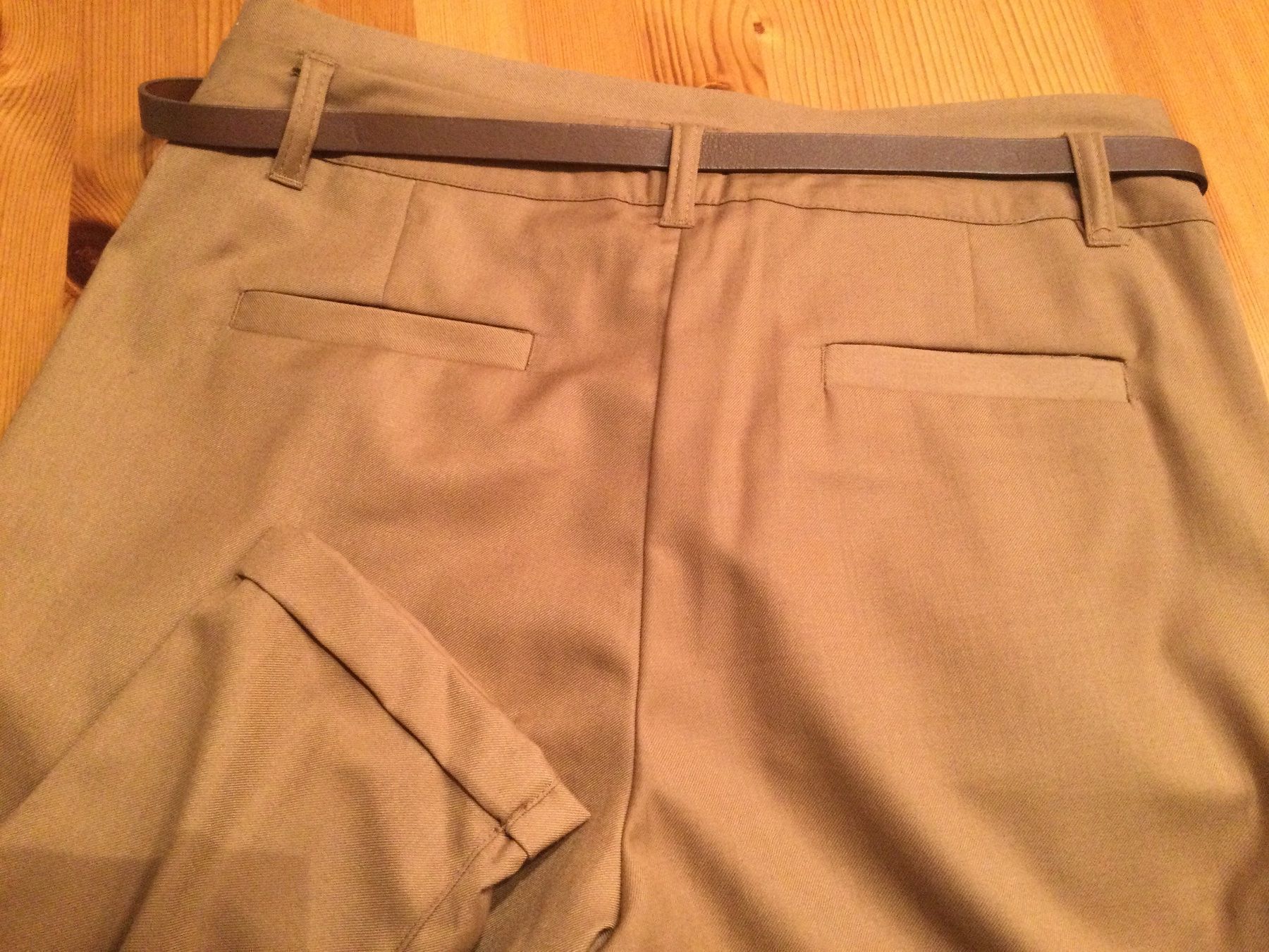 H&M Hosen: !NEU!  HOSE  Gr. 34 – Neu (gemäss Beschreibung) aus Aesch BL von Fortexx 3