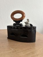 Antikes Kohle-Bügeleisen mit Holzgriff - Rarität!