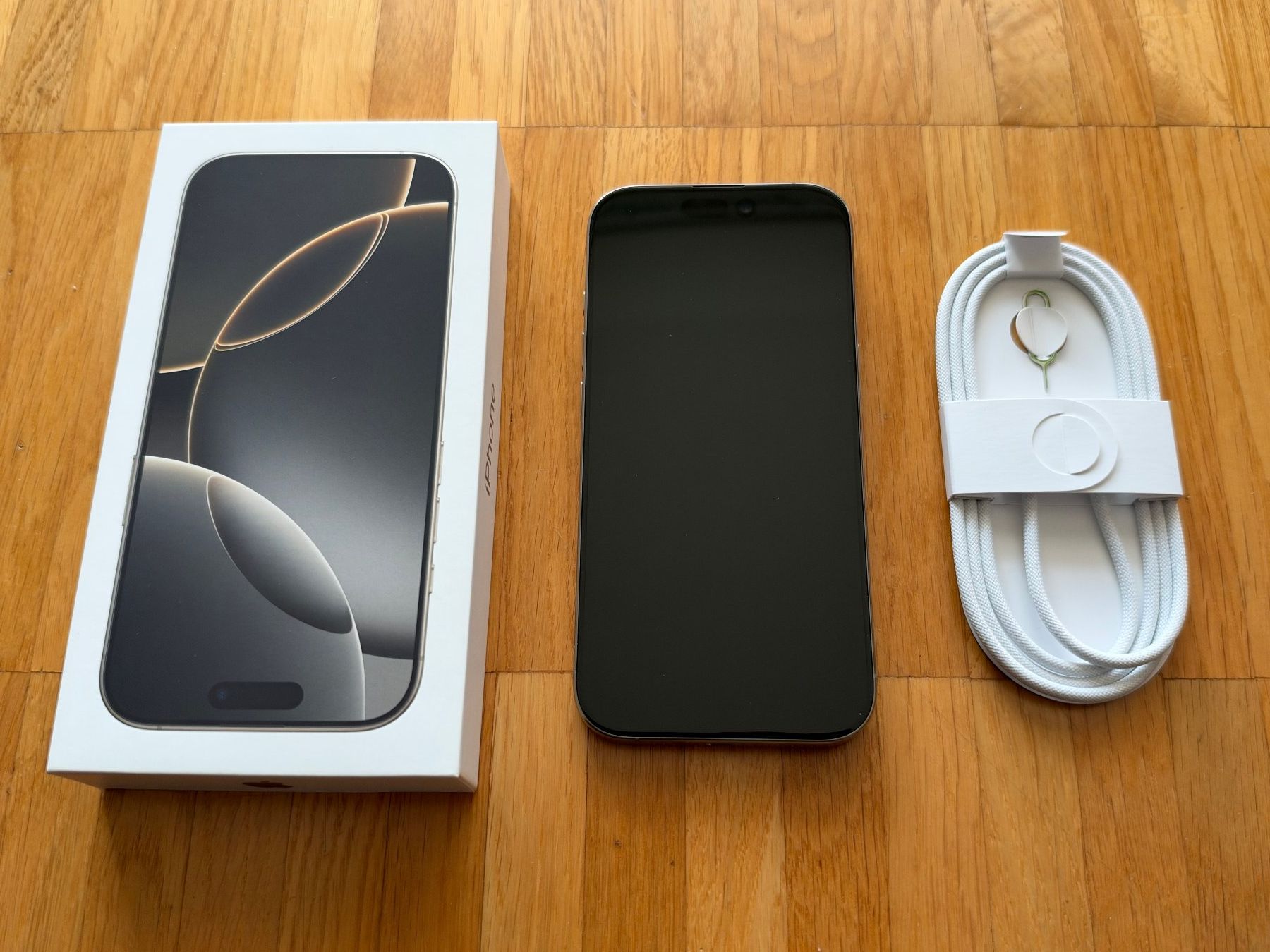 Apple Telefoni cellulari / Smartphones: Apple iPhone 16 Pro - 512GB - Natural Titanium – Usato da Chavannes-Renens venduto da skyfly55 1