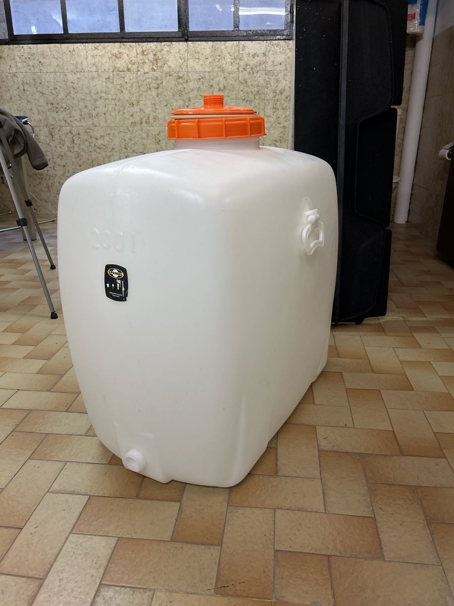 Speidel Accessori: Lot de deux cuves de fermentation SPEIDEL 200L – Usato da Muraz (Collombey) venduto da aymeric_sarrasin