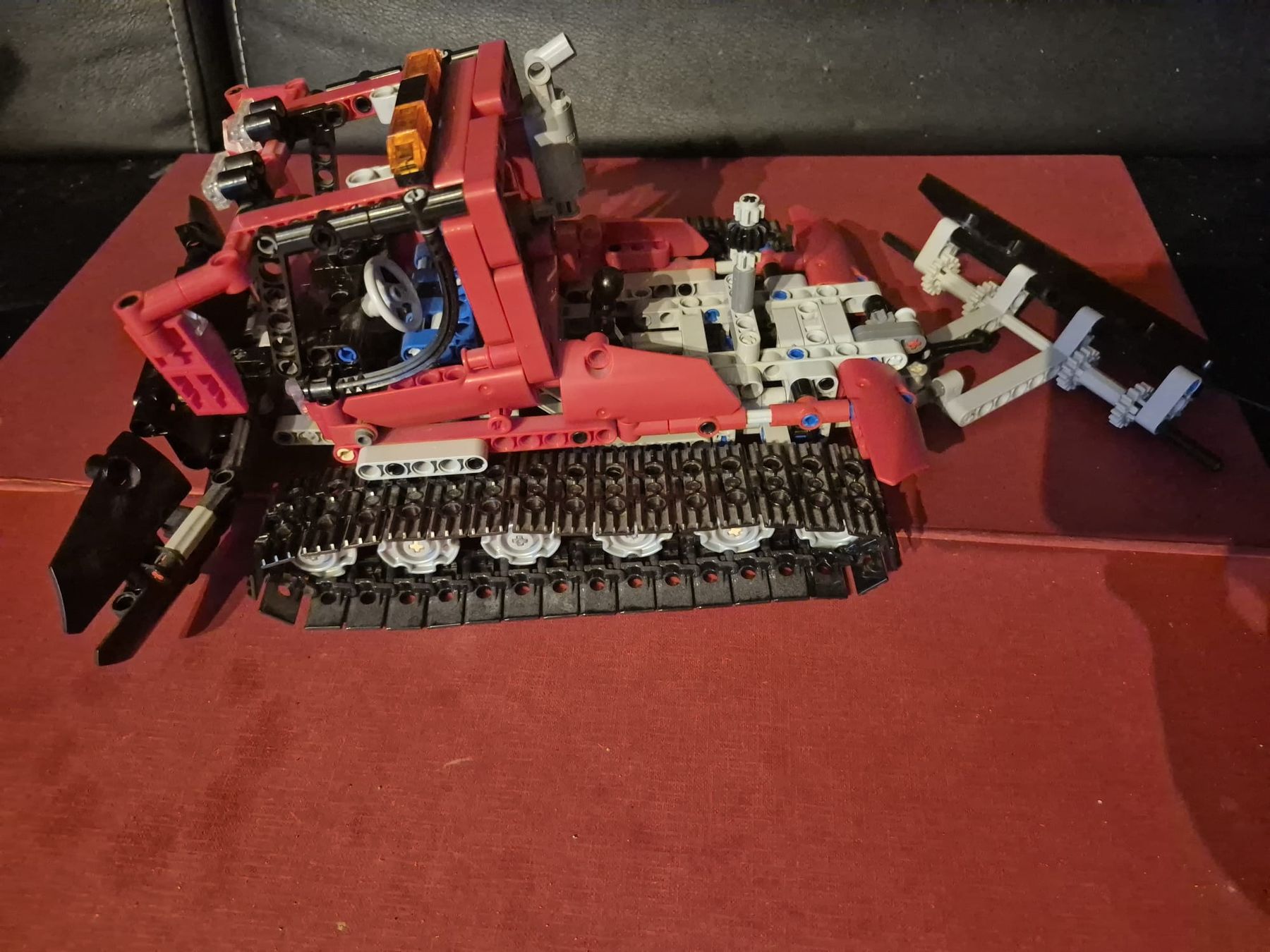 Technics Kit di costruzioni: Lego Technic Dameuse de Piste 8263 – Usato da Penthalaz venduto da cel_zv7p 1