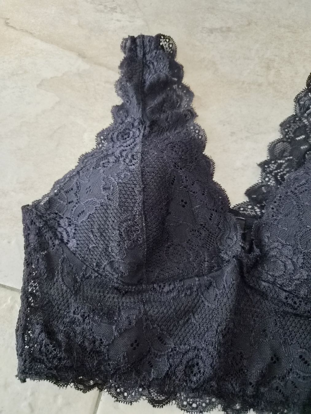 Only Autres dessous: BH von ONLY mit Spitze, schwarz / Grösse M – D'occasion à Niederrohrdorf par Miripfiri 2