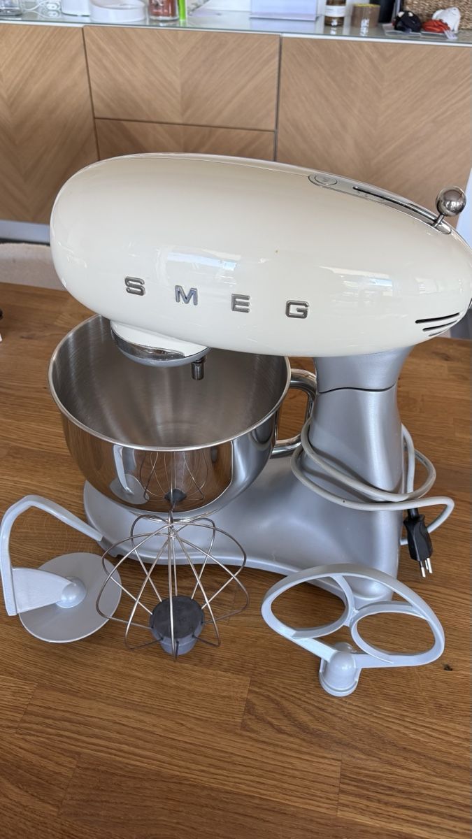 Smeg Elettrodomestici da cucina: Robot pâtissier Smeg crème – Usato da Mannens venduto da sch_xl2b