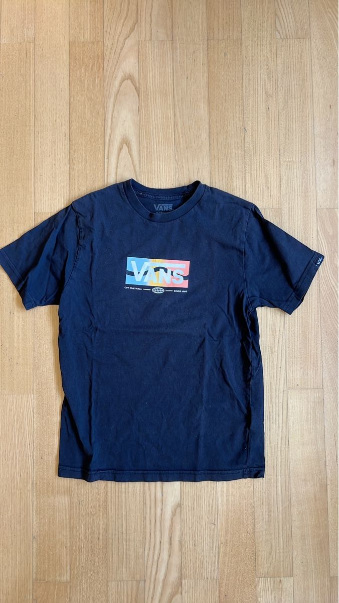 Vans Camicie, T-shirt & Polo: Vans T-Shirt, schwarz, Grösse ca. 146 – Usato da Zürich venduto da Tibet75