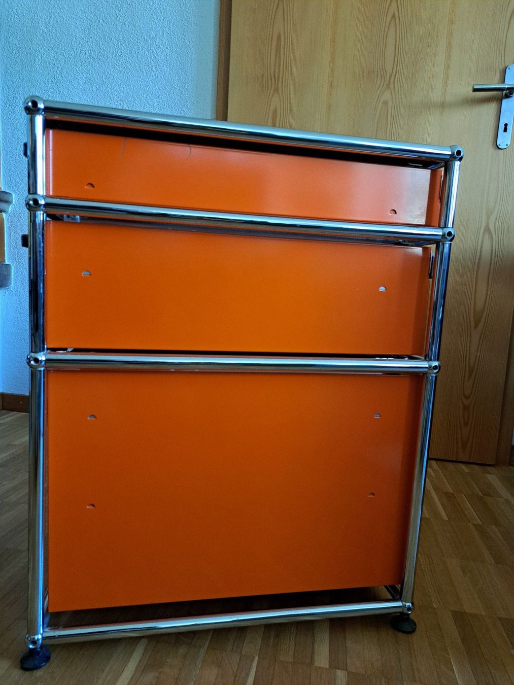 USM Banconi: USM Haller Rollcontainer orange – Usato da Zwingen venduto da Tigertimmi 3