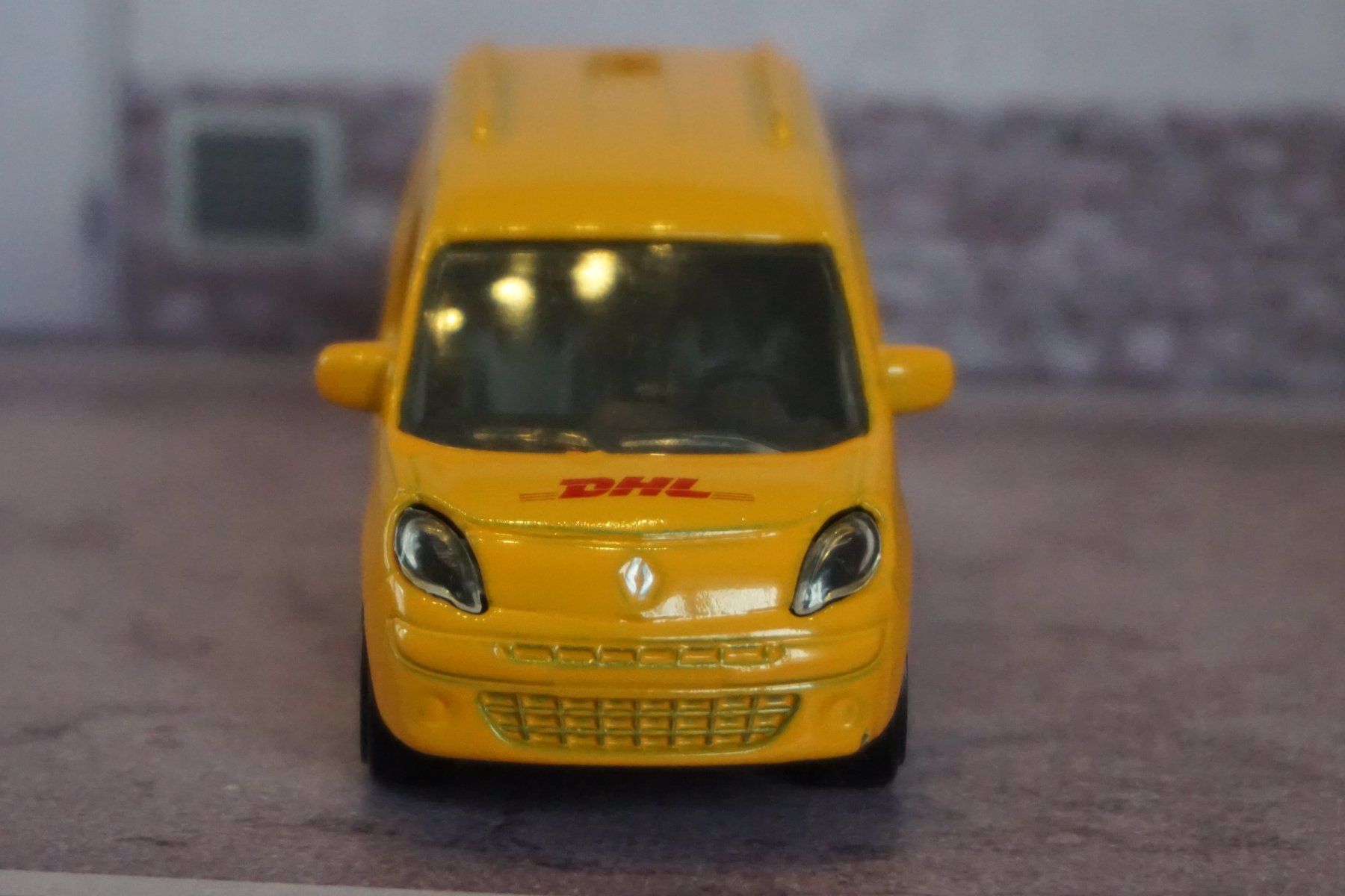 Majorette Modellini d'auto: Majorette Renault Kangoo Express DHL TOP !!!!!!!!! – Usato da Reiden venduto da Doppeldecker69 3