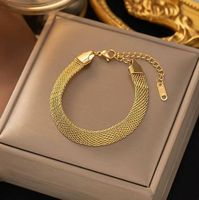 0013a-Elegantes Damen-Armband aus Edelstahl mit 18K Goldplat